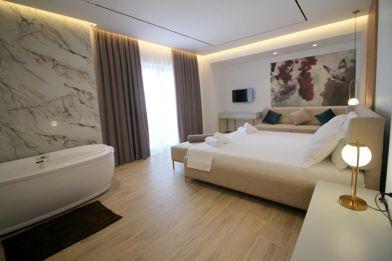 Julia Hotel Σαράντα Εξωτερικό φωτογραφία