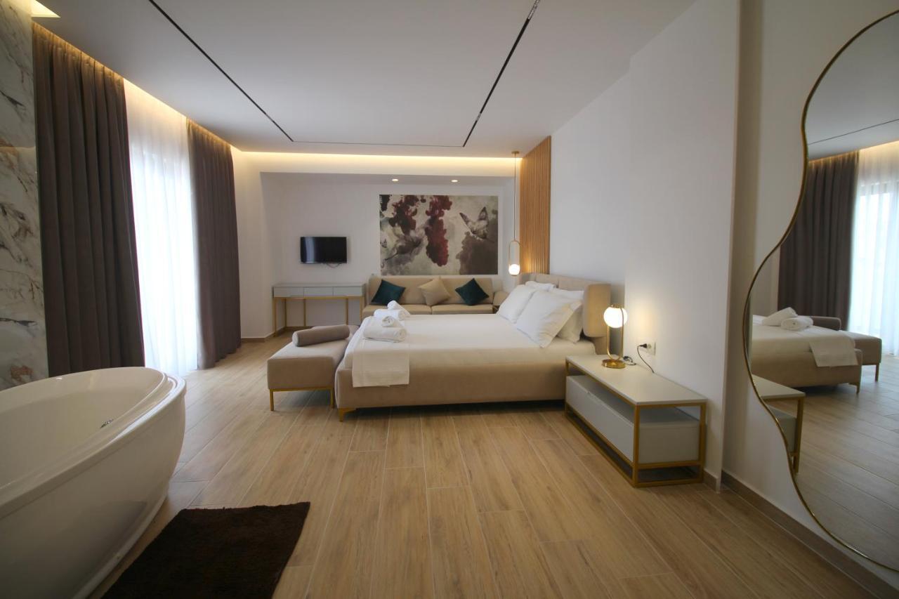 Julia Hotel Σαράντα Εξωτερικό φωτογραφία