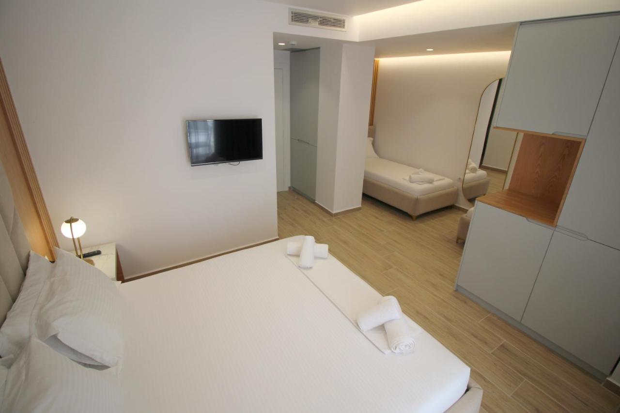 Julia Hotel Σαράντα Εξωτερικό φωτογραφία