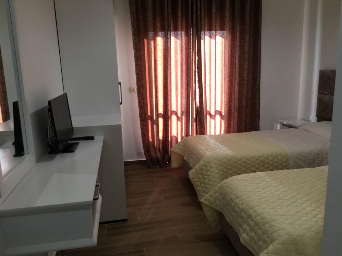 Julia Hotel Σαράντα Εξωτερικό φωτογραφία