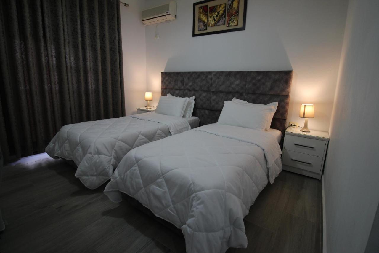 Julia Hotel Σαράντα Εξωτερικό φωτογραφία