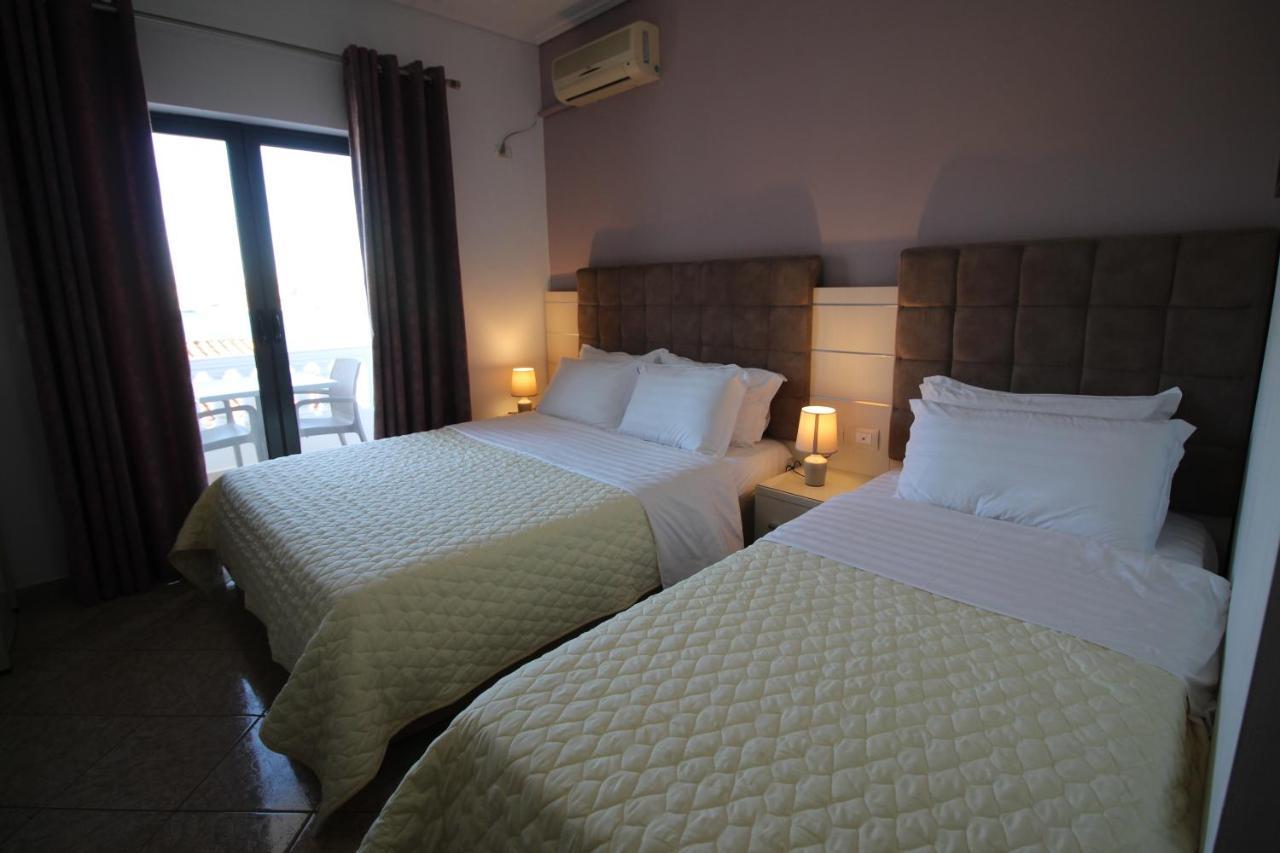Julia Hotel Σαράντα Εξωτερικό φωτογραφία
