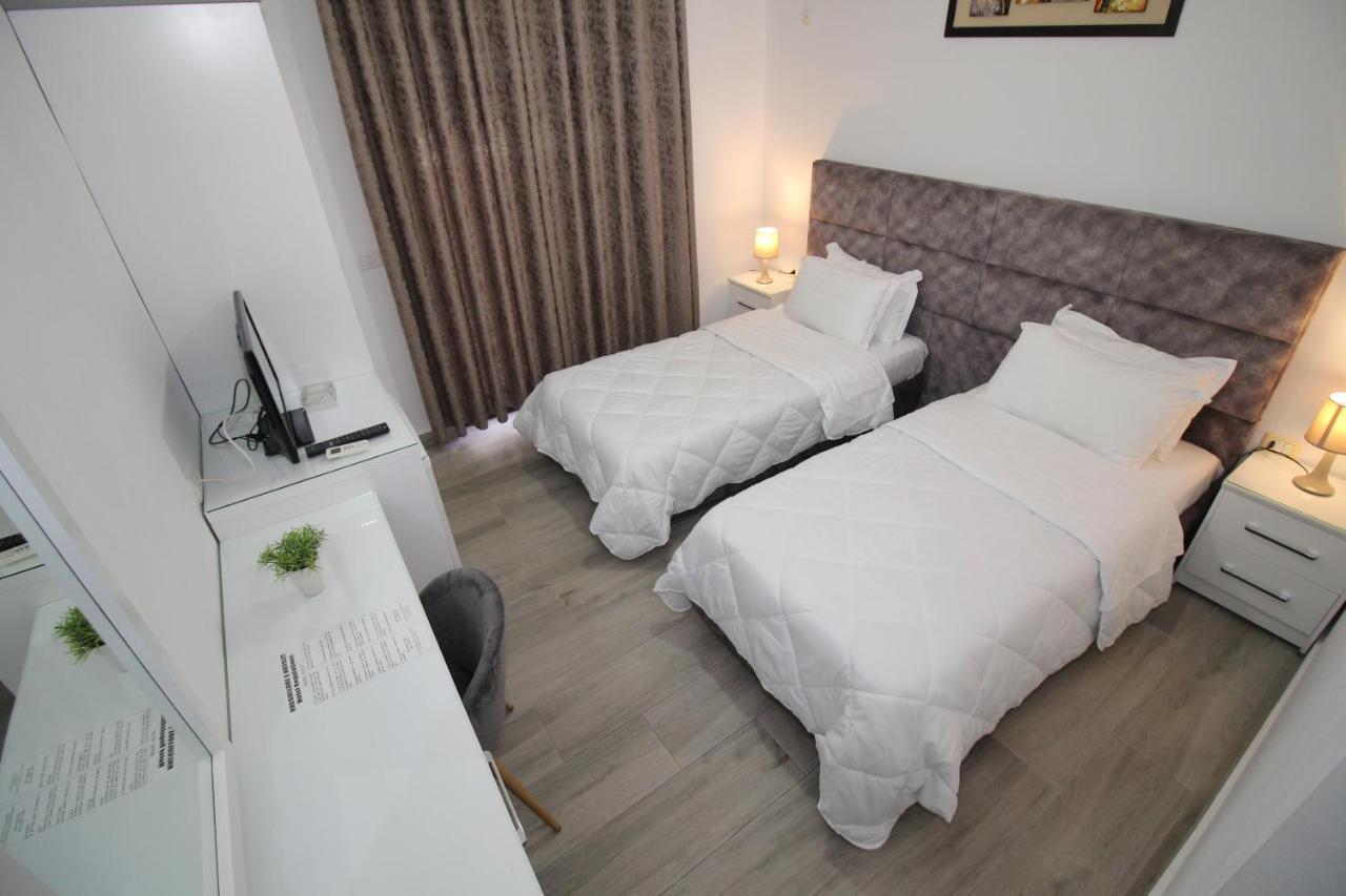 Julia Hotel Σαράντα Εξωτερικό φωτογραφία