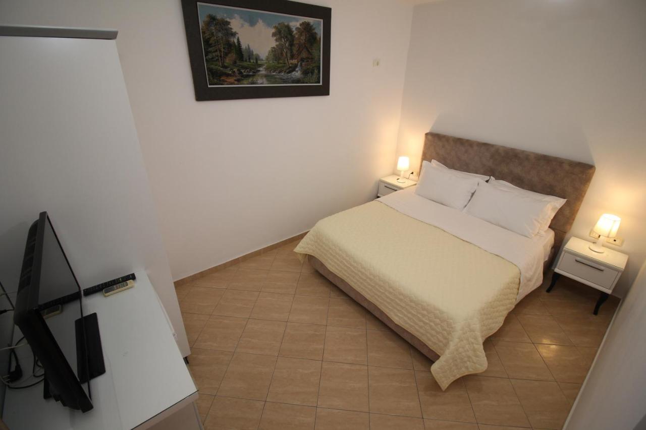 Julia Hotel Σαράντα Εξωτερικό φωτογραφία